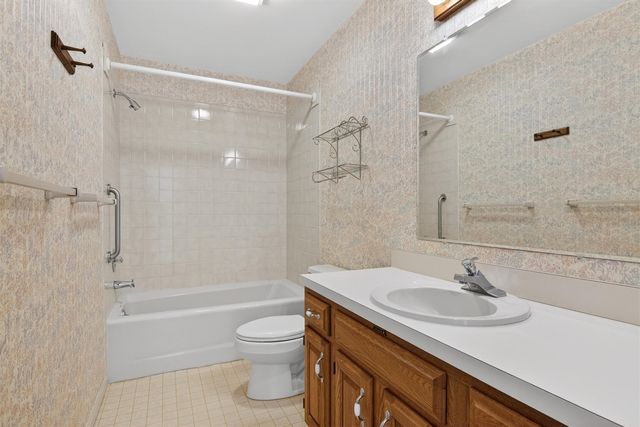 4536 Paper Birch Lane, Traverse City, MI 49686