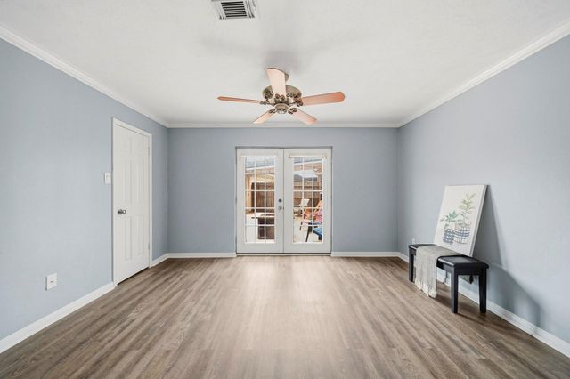 3919 E Wisteria Circle, Sugar Land, TX 77479