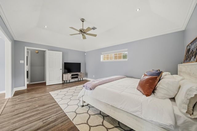 3919 E Wisteria Circle, Sugar Land, TX 77479