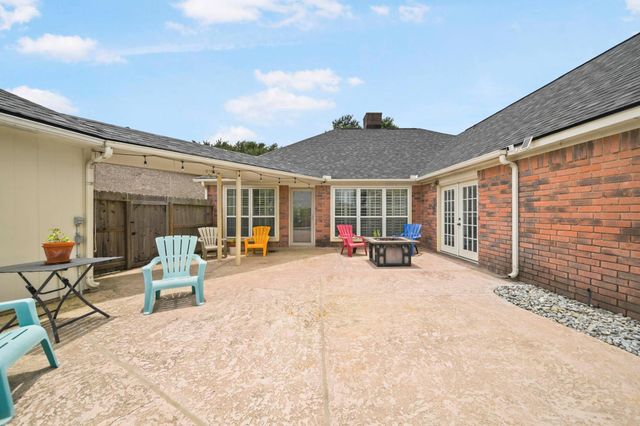 3919 E Wisteria Circle, Sugar Land, TX 77479
