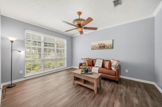 3919 E Wisteria Circle, Sugar Land, TX 77479