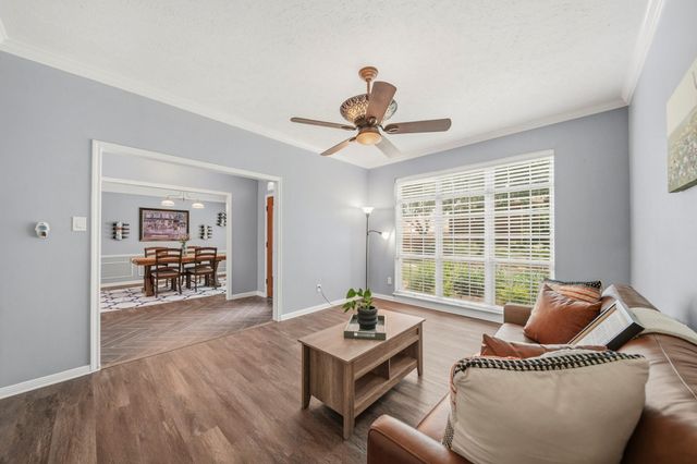 3919 E Wisteria Circle, Sugar Land, TX 77479