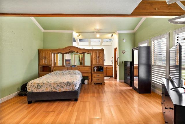 9467 Bond Rd, Elk Grove, CA 95624