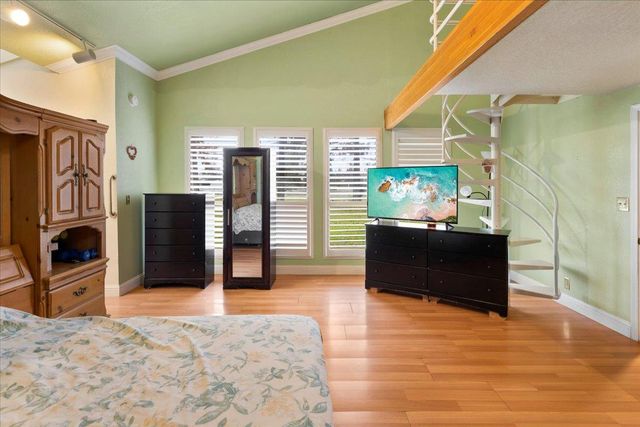 9467 Bond Rd, Elk Grove, CA 95624