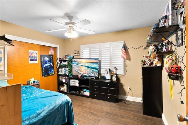 9467 Bond Rd, Elk Grove, CA 95624