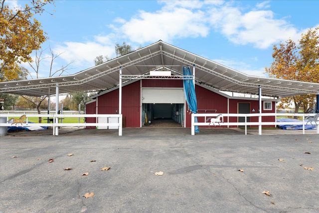 9467 Bond Rd, Elk Grove, CA 95624