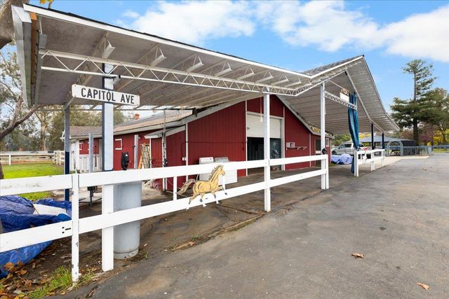 9467 Bond Rd, Elk Grove, CA 95624