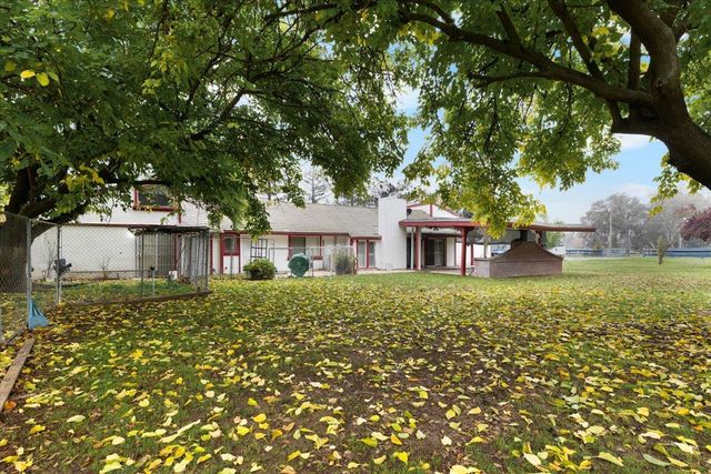 9467 Bond Rd, Elk Grove, CA 95624