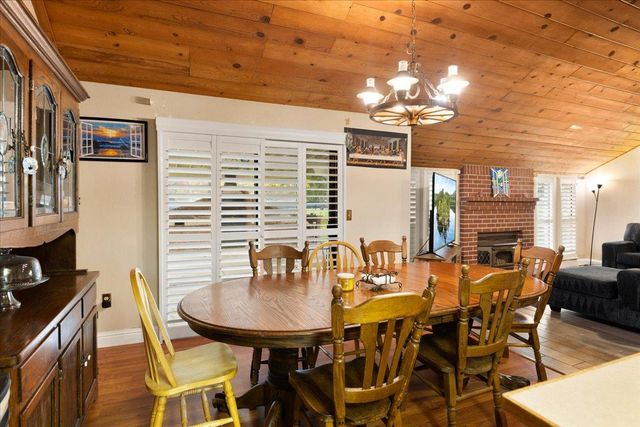 9467 Bond Rd, Elk Grove, CA 95624