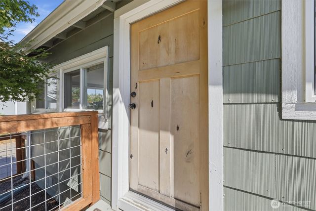 214 E 68th Street, Tacoma, WA 98404