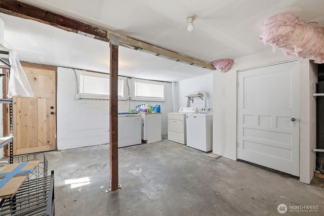 214 E 68th Street, Tacoma, WA 98404