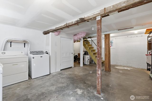 214 E 68th Street, Tacoma, WA 98404