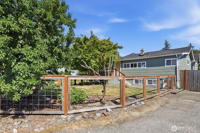 214 E 68th Street, Tacoma, WA 98404