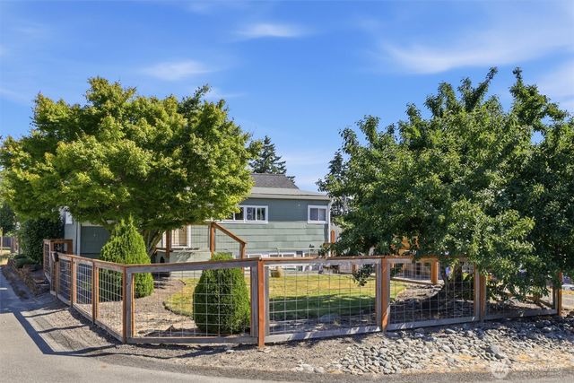 214 E 68th Street, Tacoma, WA 98404
