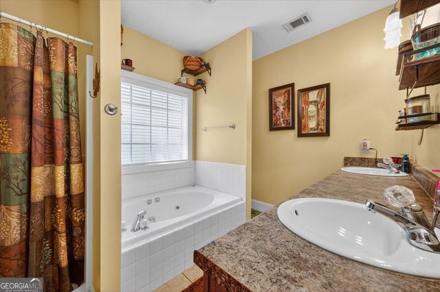 619 Grayridge Road, Gray, GA 31032
