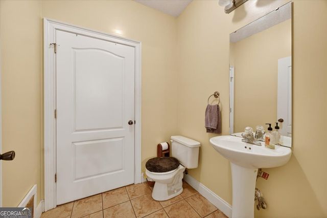 619 Grayridge Road, Gray, GA 31032
