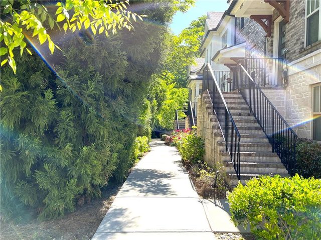 4353 Parkside Place, Atlanta, GA 30342