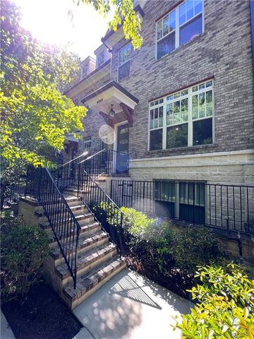 4353 Parkside Place, Atlanta, GA 30342