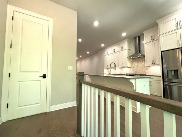 4353 Parkside Place, Atlanta, GA 30342