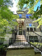 4353 Parkside Place, Atlanta, GA 30342