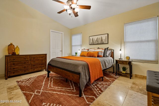 13218 N Lost Artifact Lane, Oro Valley, AZ 85755