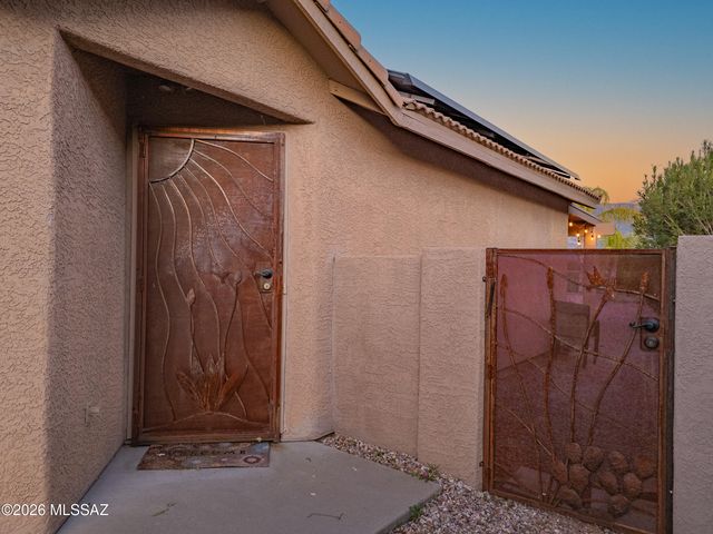 13218 N Lost Artifact Lane, Oro Valley, AZ 85755