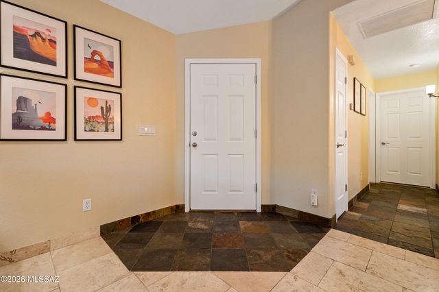 13218 N Lost Artifact Lane, Oro Valley, AZ 85755