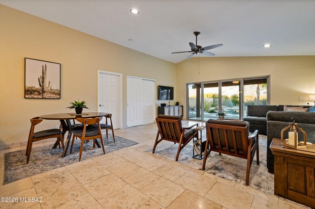 13218 N Lost Artifact Lane, Oro Valley, AZ 85755