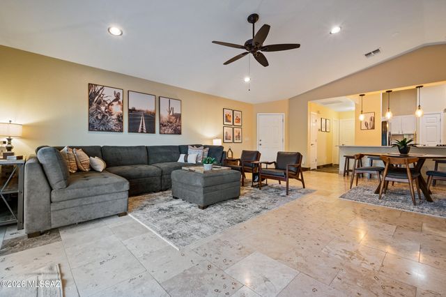13218 N Lost Artifact Lane, Oro Valley, AZ 85755