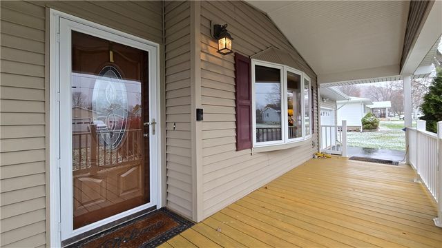 17 Lyons Drive, Big Flats, NY 14845