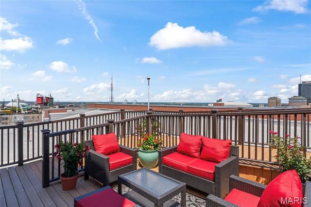 1501 Locust 905, St Louis, MO 63103