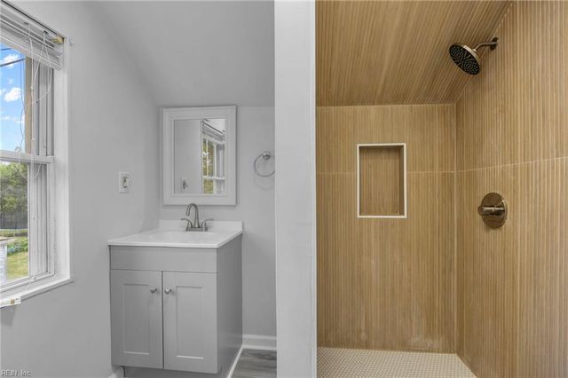 2504 Cromwell DR, Norfolk, VA 23509