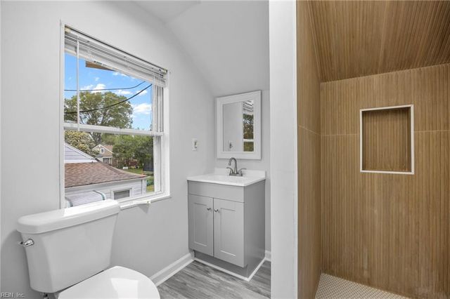 2504 Cromwell DR, Norfolk, VA 23509