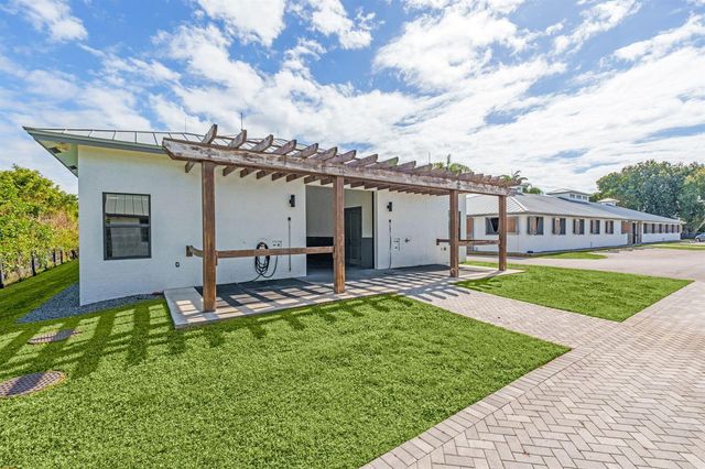 13155 Southfields Road, Wellington, FL 33414