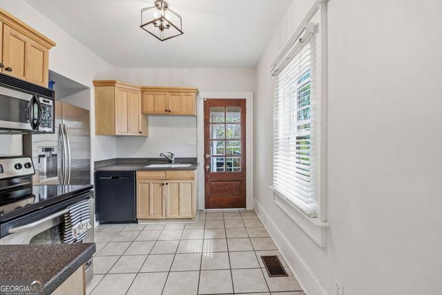 1933 Mercer Avenue, College Park, GA 30337