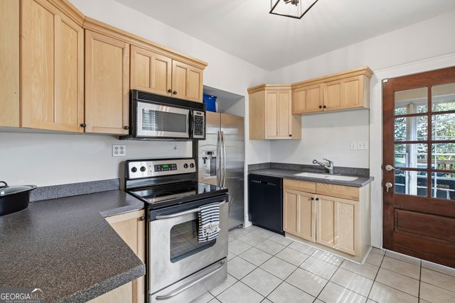 1933 Mercer Avenue, College Park, GA 30337