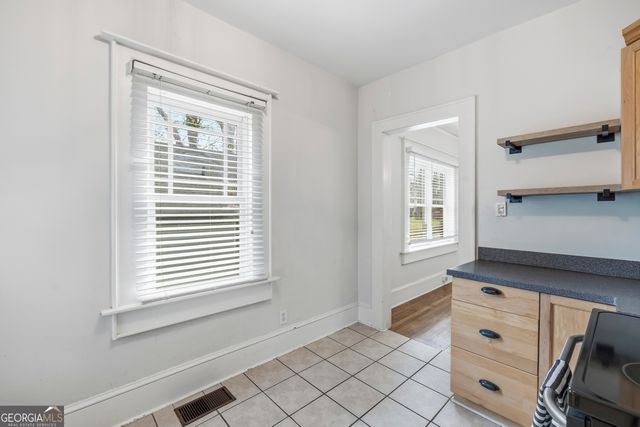 1933 Mercer Avenue, College Park, GA 30337