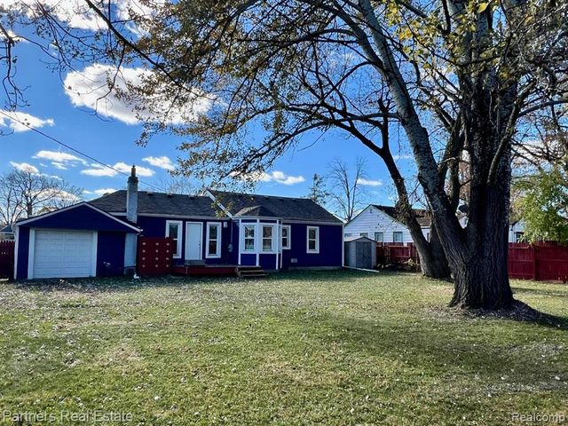 27516 Long Street, Livonia, MI 48152