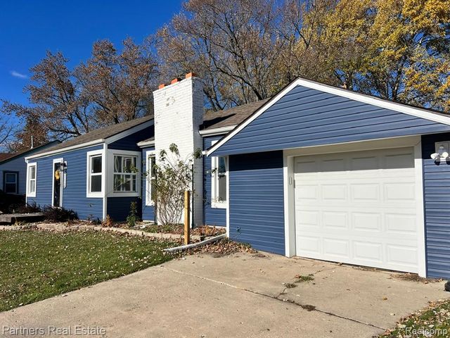 27516 Long Street, Livonia, MI 48152