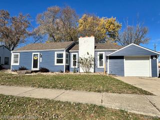 27516 Long Street, Livonia, MI 48152