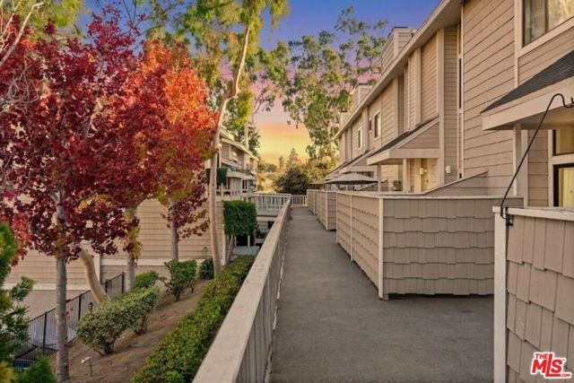 4658 Don Lorenzo Drive G, Los Angeles, CA 90008
