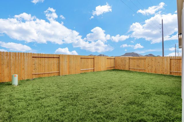 6823 Escondido Drive, Rosharon, TX 77583