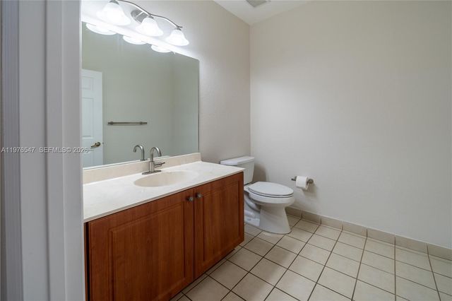 5327 SW 40th Ave, Dania Beach, FL 33314