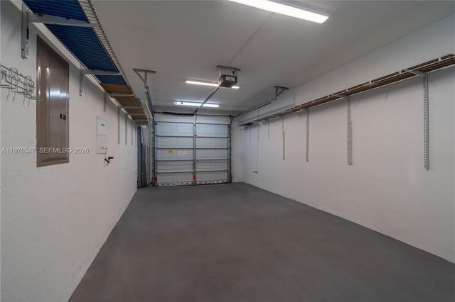 5327 SW 40th Ave, Dania Beach, FL 33314