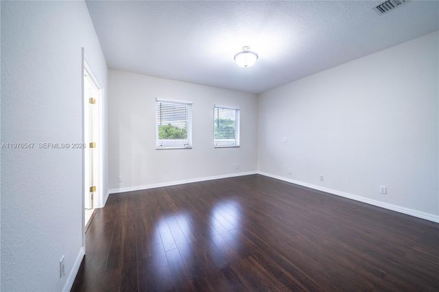 5327 SW 40th Ave, Dania Beach, FL 33314