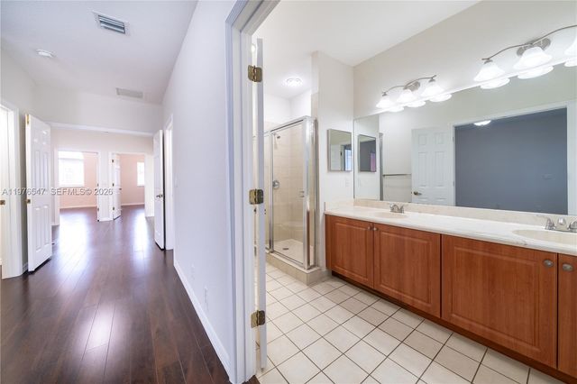 5327 SW 40th Ave, Dania Beach, FL 33314