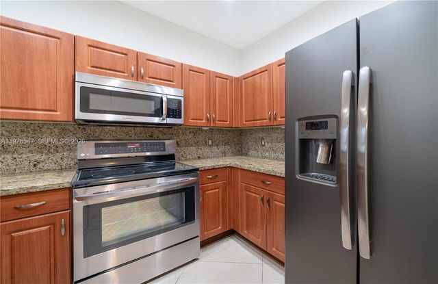 5327 SW 40th Ave, Dania Beach, FL 33314