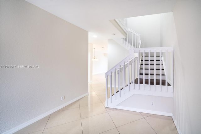 5327 SW 40th Ave, Dania Beach, FL 33314