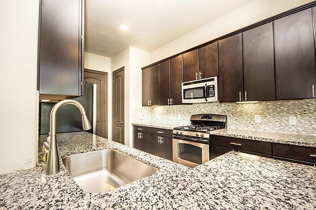 63 Aventura Place, The Woodlands, TX 77389