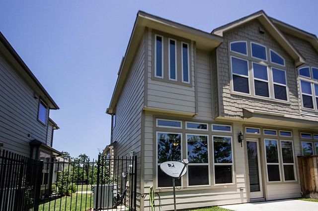 63 Aventura Place, The Woodlands, TX 77389